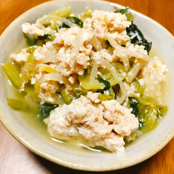 白だしで小松菜と鳥の煮物